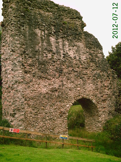 Lochmaben Castle wall and arch